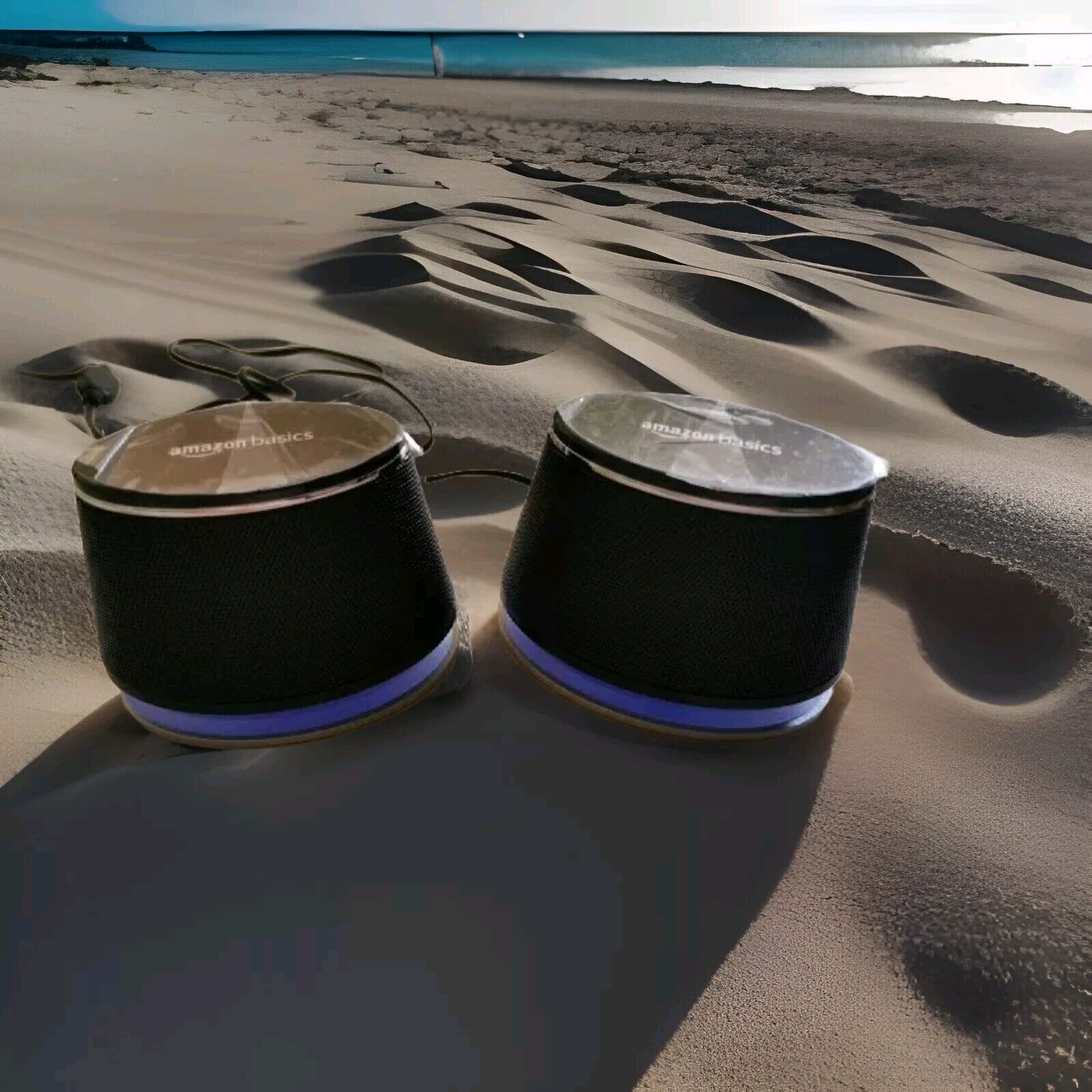 (Bild für) Amazon Basics USB betriebene Computer Lautsprecher dynamischer Klang Soundbar